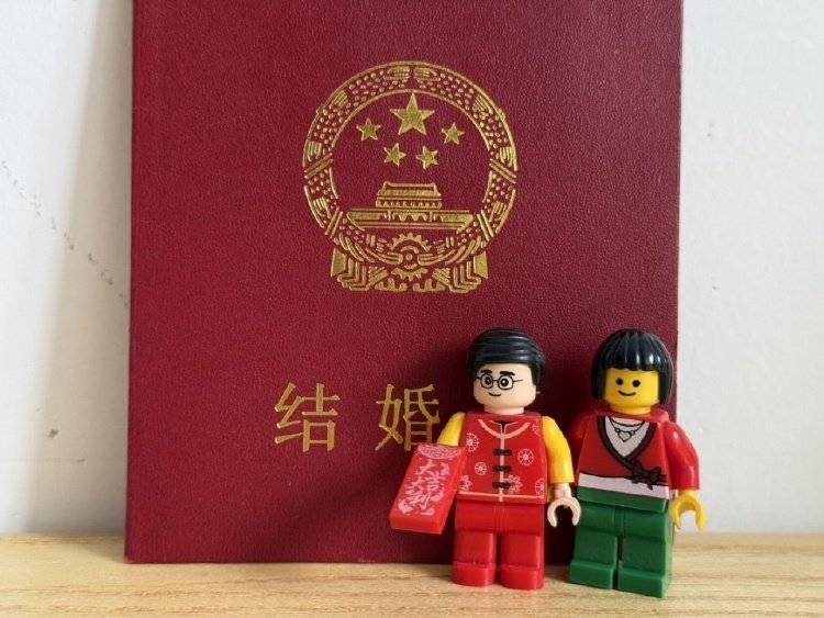 皇冠信用網代理_男子相亲闪婚后发现女方有精神残疾皇冠信用網代理,10万彩礼被8个媒人分走8万