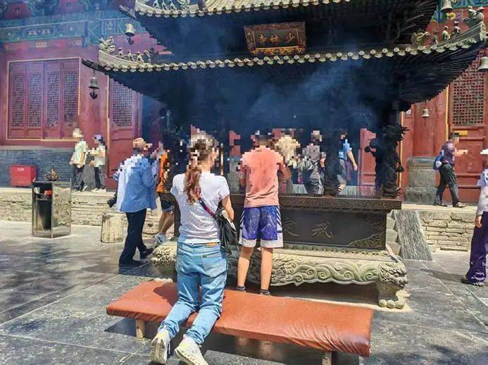 皇冠信用网在线开户
_突然失去住持的少林寺皇冠信用网在线开户
,戒备森严