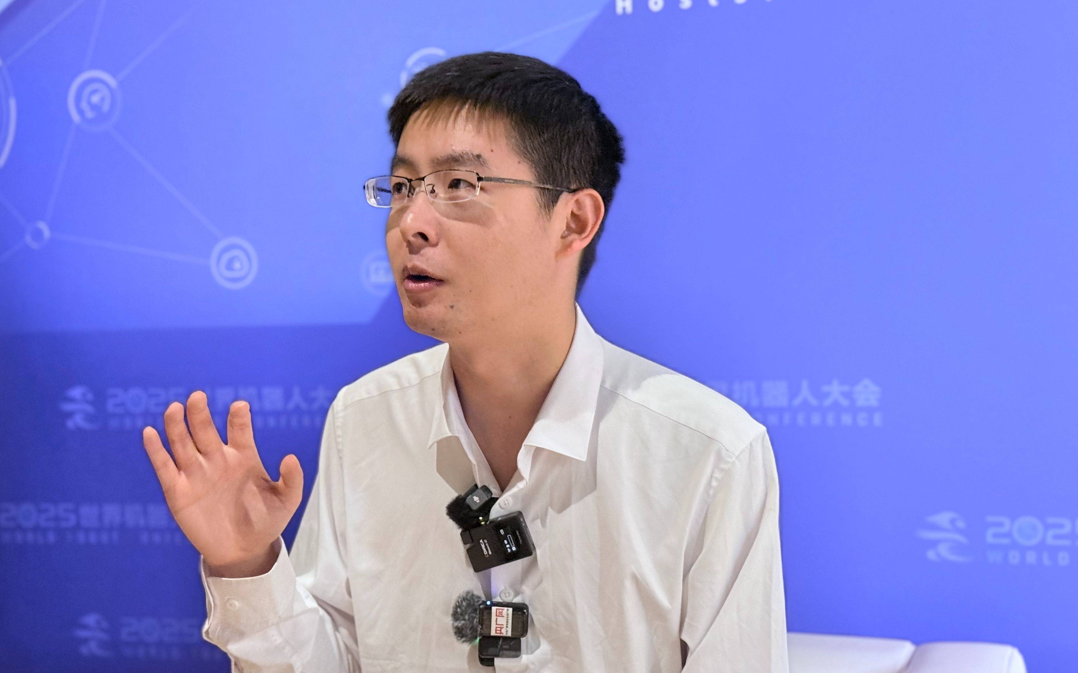 保加利亚甲组联赛
_宇树王兴兴：当机器人能大量干活时保加利亚甲组联赛
，没准可以考虑“收税”