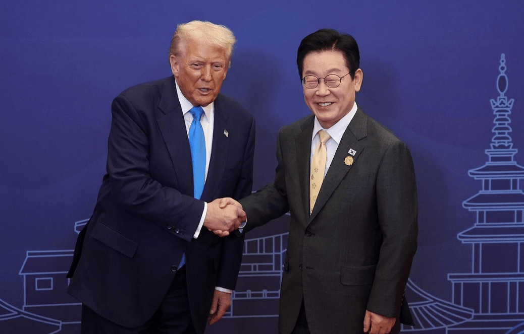 皇冠皇冠信用网平台
_特朗普承认中美平起平坐皇冠皇冠信用网平台
,当面称中方不好对付,中方只说了12个字