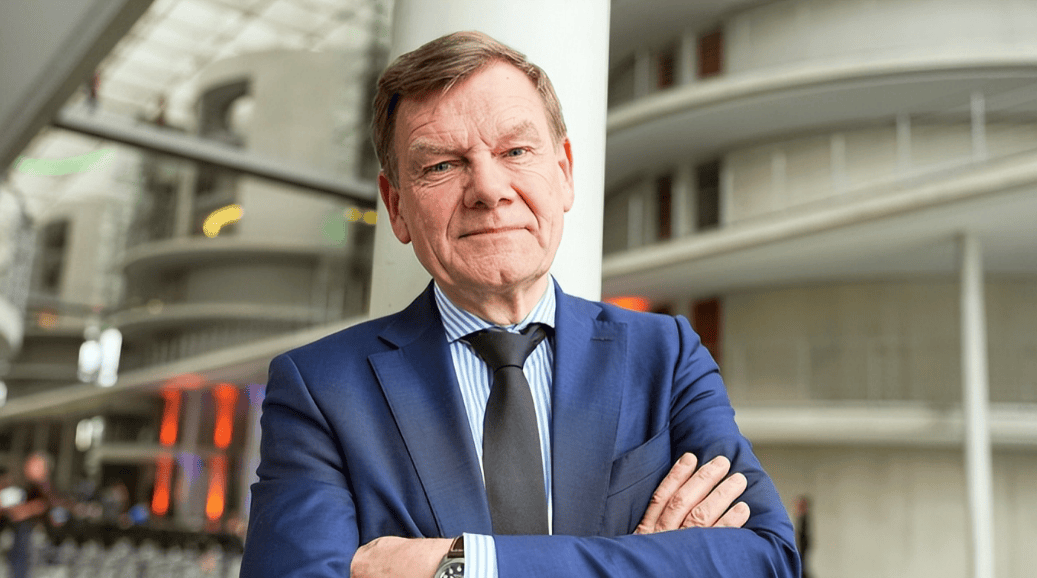 皇冠足球管理平台出租_行程结束皇冠足球管理平台出租，德国外长离开北京，临走前提出2个要求，中方态度明确！