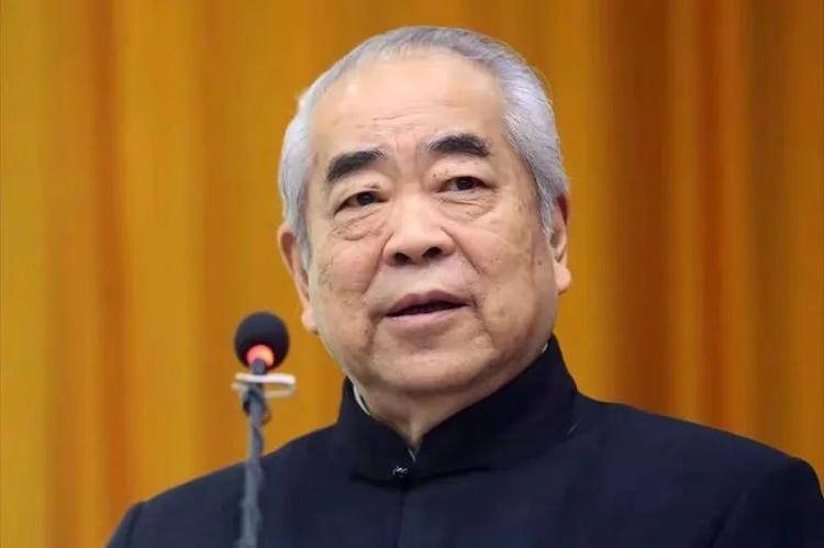 正版皇冠信用网出租_“失联风波”过后正版皇冠信用网出租,87岁画家范曾首次公开露面,发文称喜获独子、迁入新居,与女儿继子断绝关系